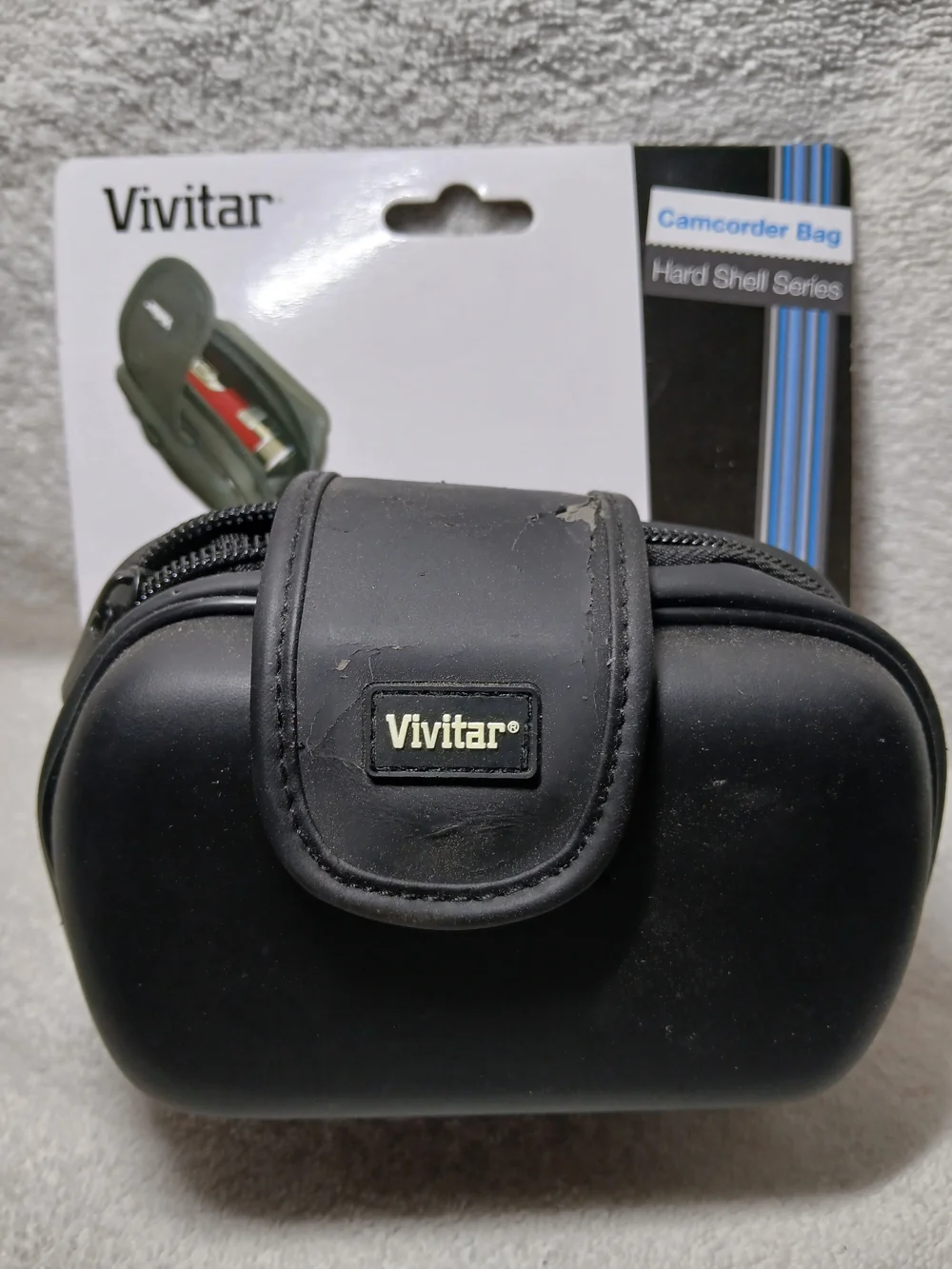 Vivitar ViviCam F128 Digital Camera/8GB SD Card/Digital Photo Frame/ Cam Case.